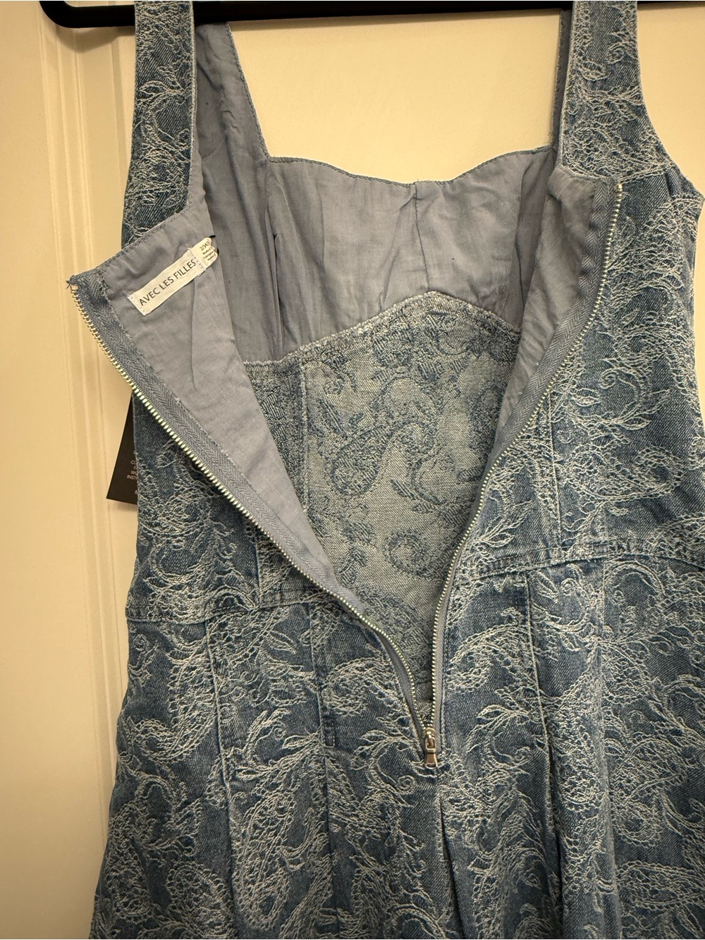 Avec Les Filles Slate Blue Denim Paisley Square-Neck Midi Dress - Picture 6 of 8
